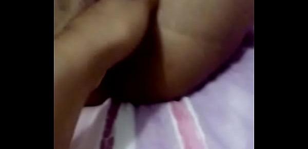  alexandra morena de caracas Venezuela masturbación extrema con cuatro dedos en su vagina